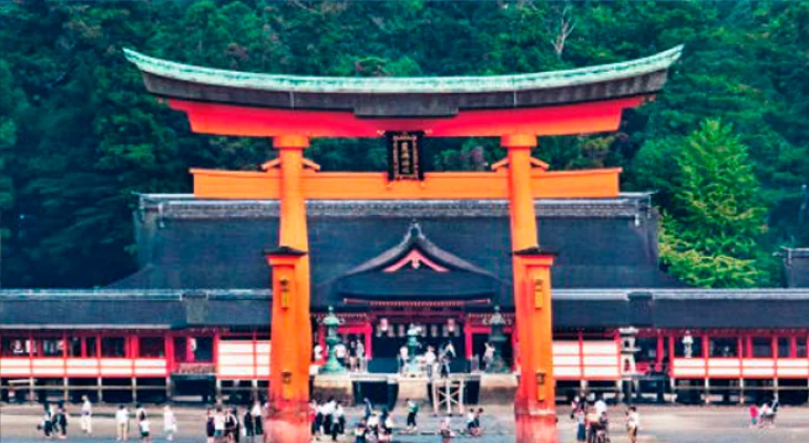 嚴島神社の鳥居