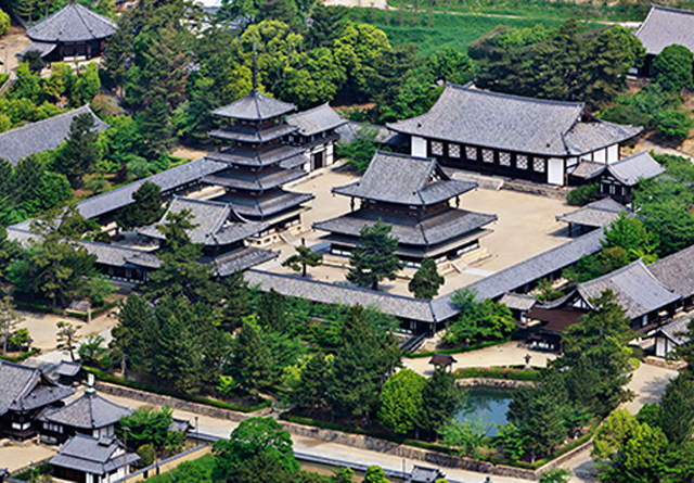 法隆寺地区的佛教建筑