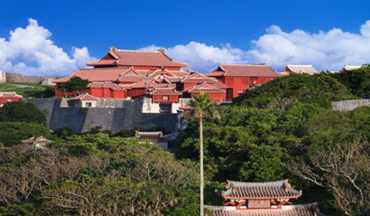 Sites Gusuku et biens associés du royaume des Ryukyu Festival de reconstruction du château de Shuri-jo