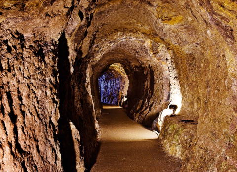 石見銀山遺跡とその歴史的景観(Iwami Ginzan Silver Mine and its Cultural Landscape)